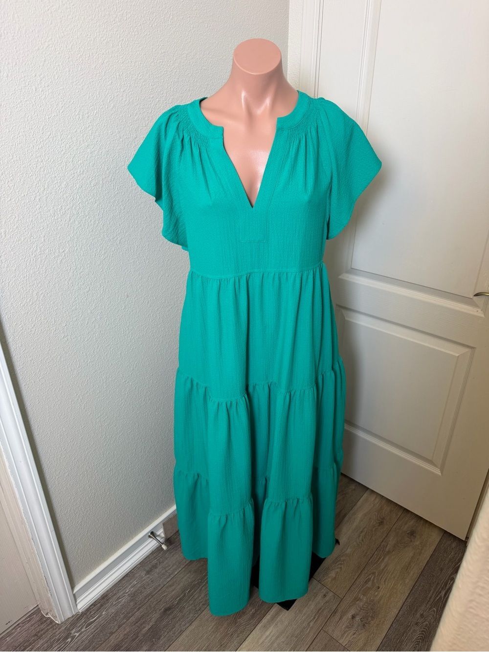 Calvin Klein Green Tiered V-Neck Maxi Dress Sz 12